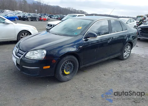 2007 Volkswagen Jetta Wolfsburg Edition from USA, damaged, VIN 3VWEF81K57M196055